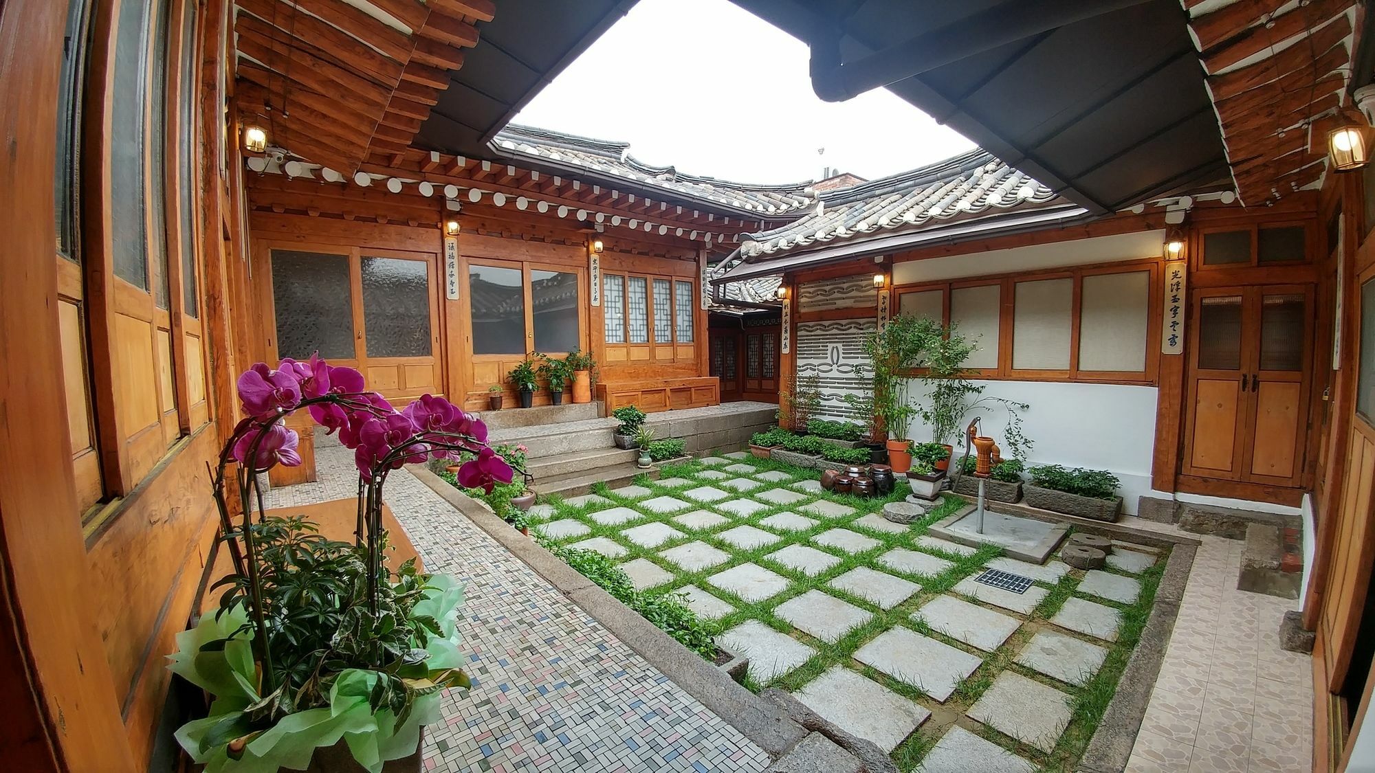 Bukchon Hyosunjae Guesthouse Seoul Exteriör bild